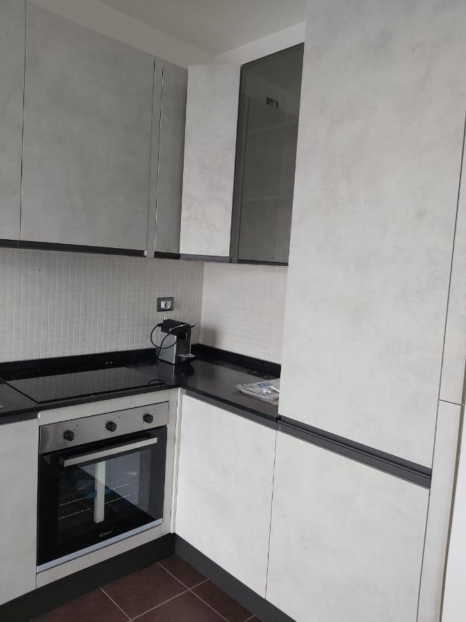 Milano Santa Giulia Business Apartment - Olimpiadi 26 Milão Exterior foto