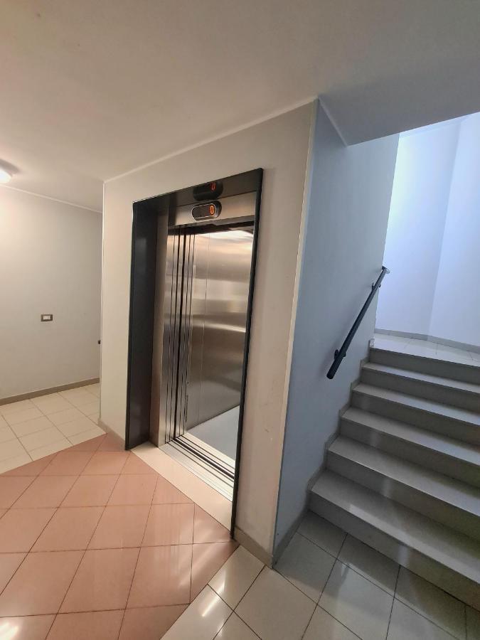 Milano Santa Giulia Business Apartment - Olimpiadi 26 Milão Exterior foto